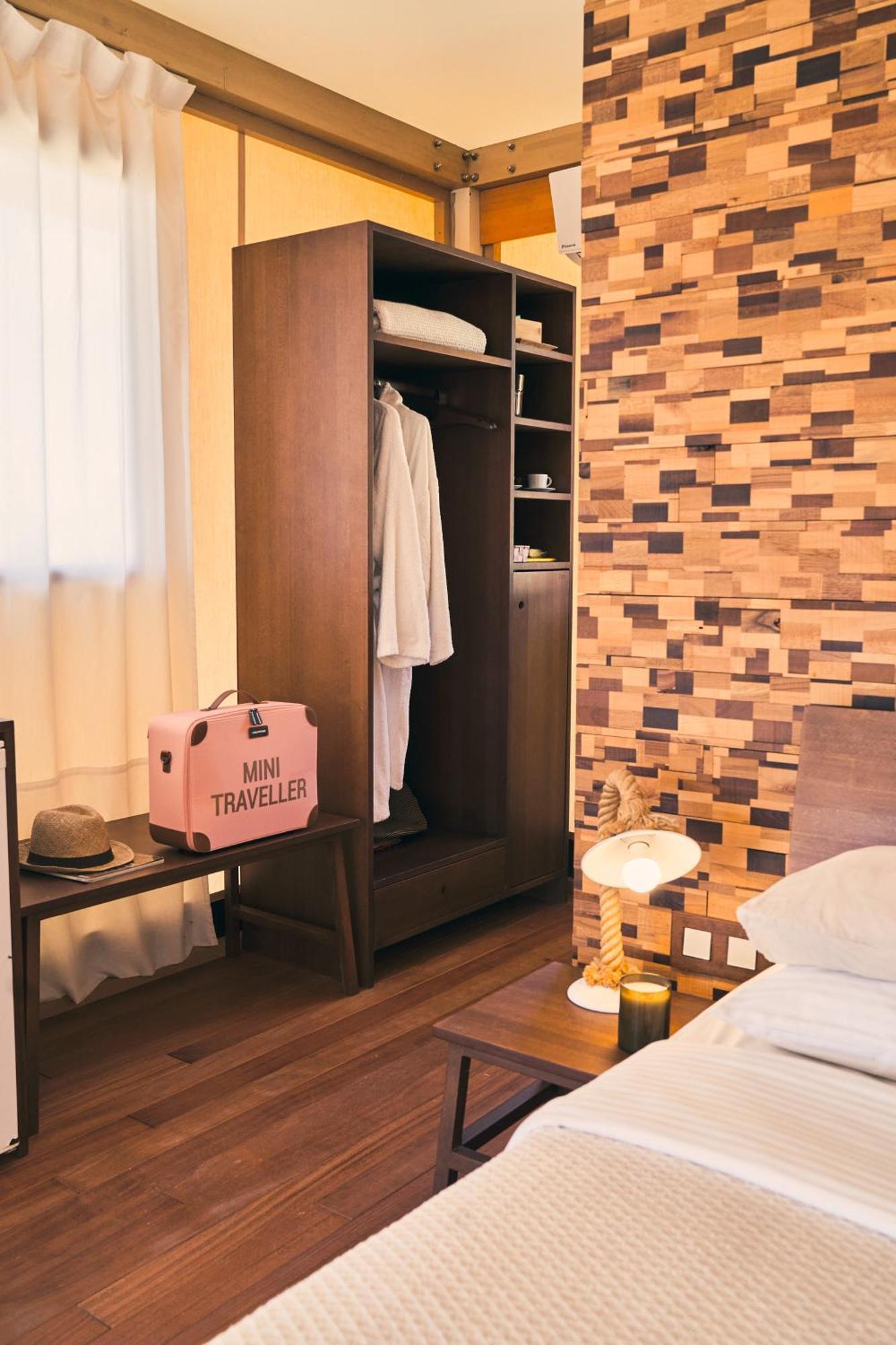 Ihousevillage Полихроно Екстериор снимка
