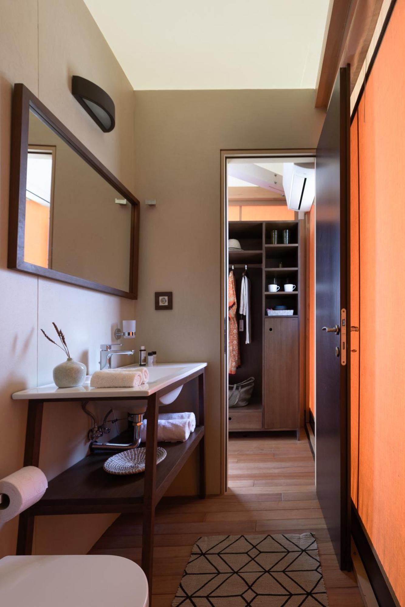 Ihousevillage Полихроно Екстериор снимка